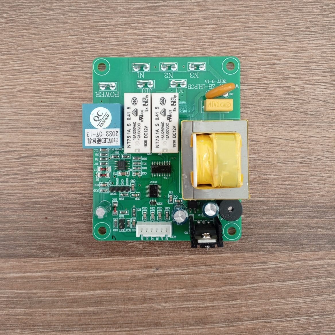 TARJETA Y PANTALLA PARA GRANIZADORA